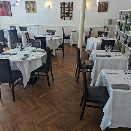 Logis Hotel Restaurant De La Poste ปองต์ซิโบลด์ ภายนอก รูปภาพ
