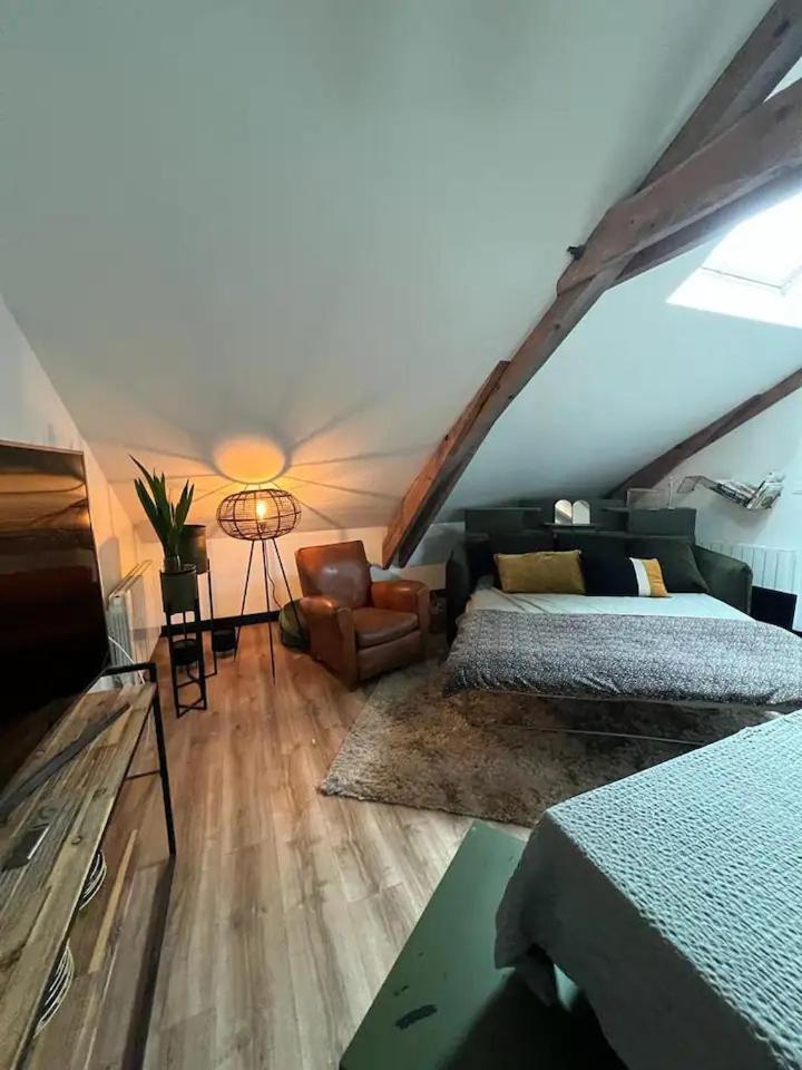 Logis Hotel Restaurant De La Poste ปองต์ซิโบลด์ ภายนอก รูปภาพ